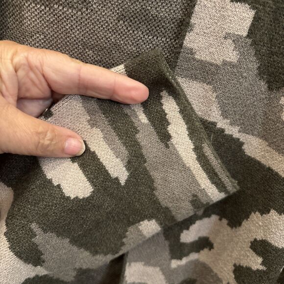 Rachel Zoe Green Camouflage Long Sleeve Cardigan Sweater XL Pockets Slits - Picture 3 of 8